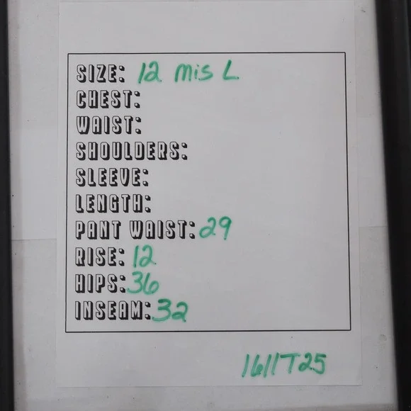 Classic Straight Leg Women's Jeans - Blue - Picture 9 of 11